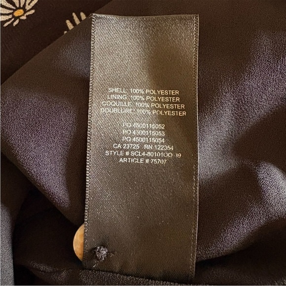 Aritzia Wilfred New Button Front Dress Size 4 Daisies Black White Floral - Picture 13 of 13